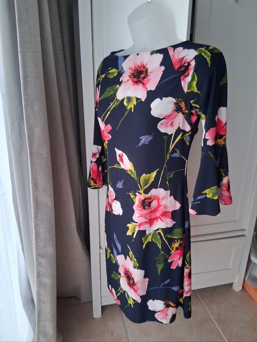 Tommy Hilfiger Floral dress Bell sleeves 2P EUC